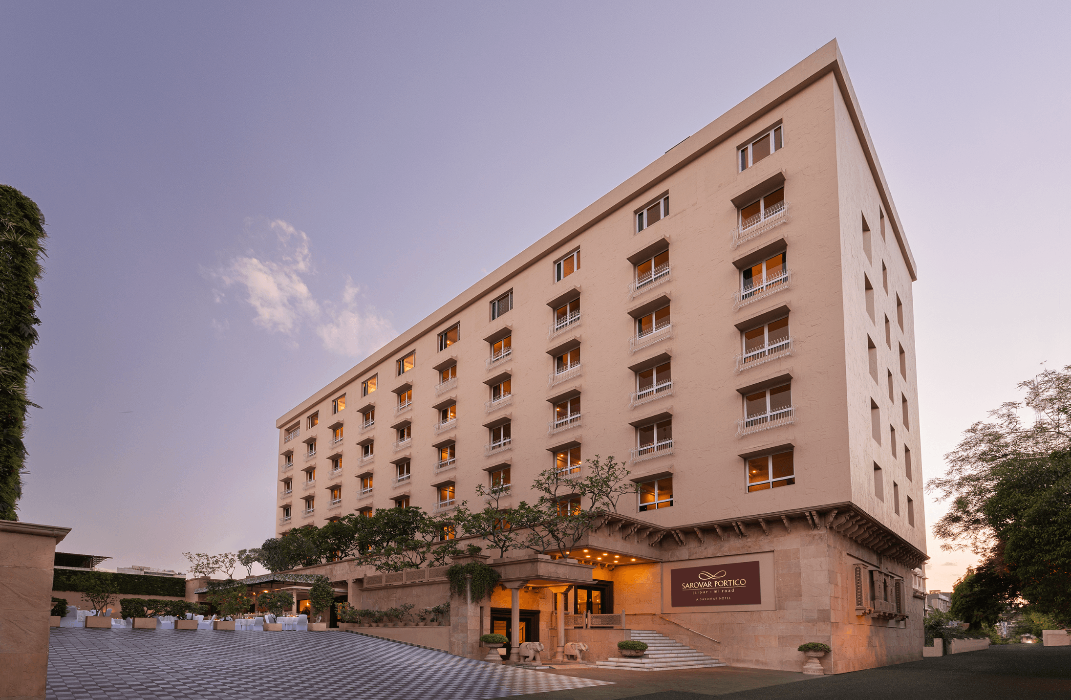 V Sarovar Portico, MI Road