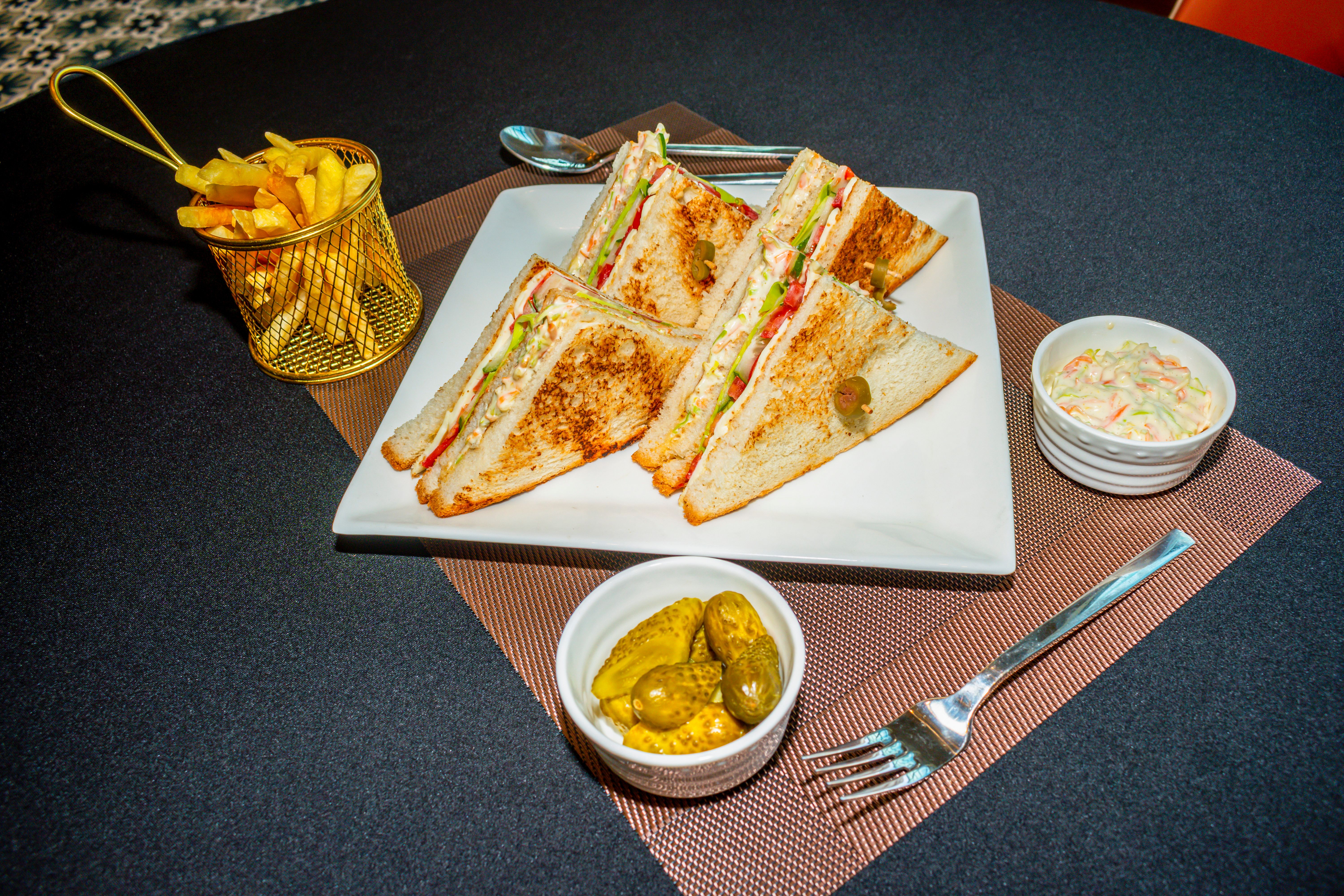 Food & Café Experiences